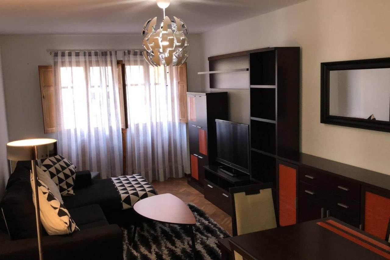 Ferienwohnung Apartamento Mulhacin León Exterior foto
